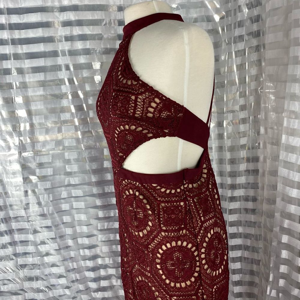 B-Sharp Burgundy Lace Body Con Cocktail Dress - Picture 3 of 7